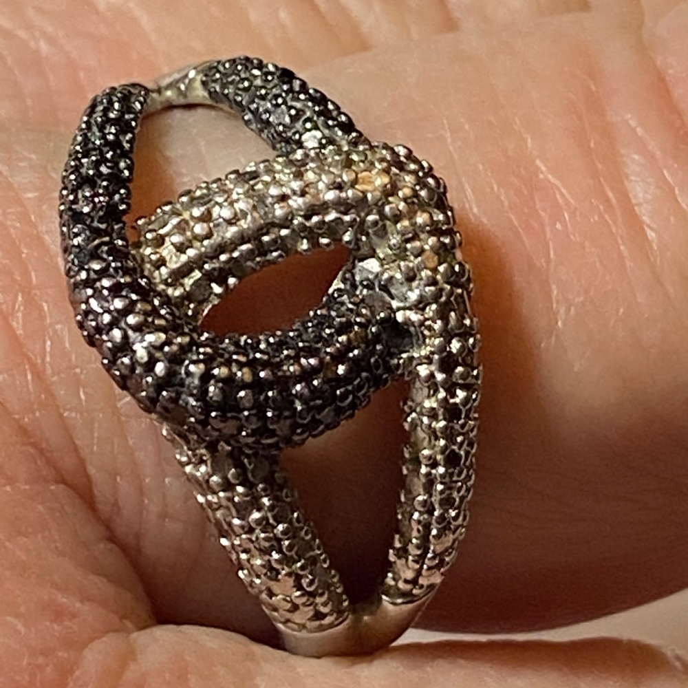 925 Dl Interlock Light & Dark Loop Textured Ring - image 1